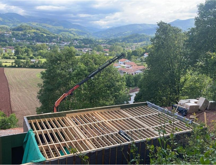 Photo: Maison ossature bois sur accès difficile - Comparin