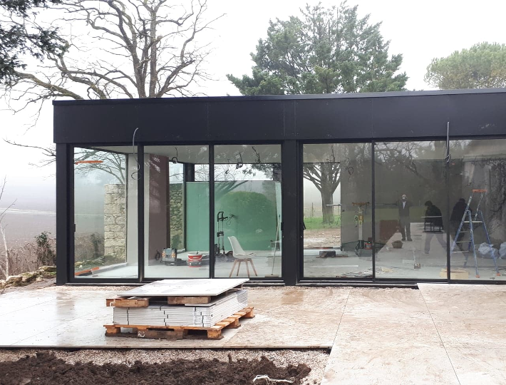 Photo: Extension ossature bois sur une maison en pierre par Comparin