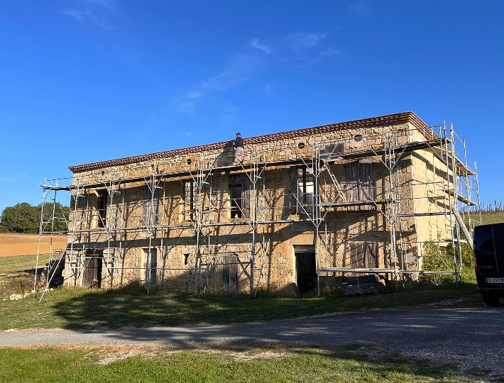 Photo: Refonte d'une charpente traditionnelle sur une maison en pierre